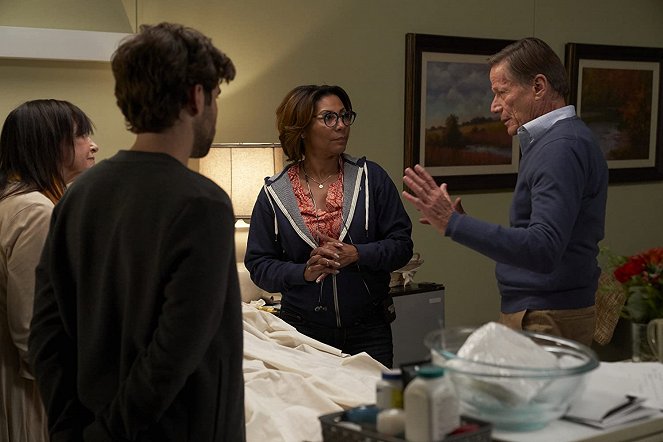 Grey's Anatomy - Season 16 - The Last Supper - Making of - Nicole Rubio, Peter Strauss