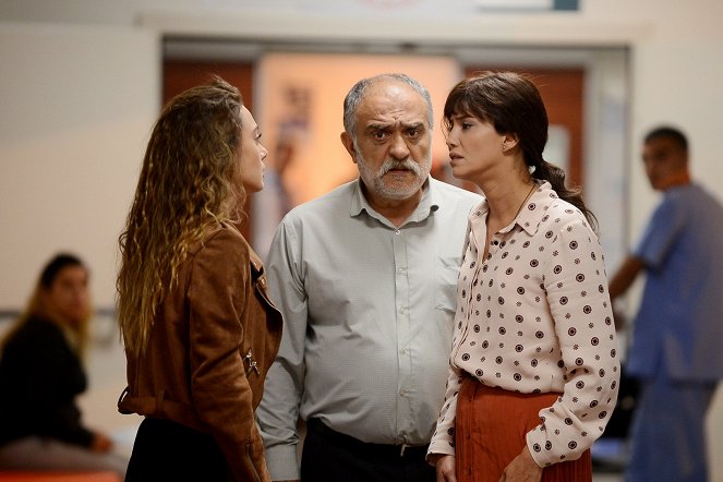 Benim Adım Melek - Episode 7 - Kuvat elokuvasta - Rabia Soytürk, Mehmet Çevik, Nehir Erdoğan