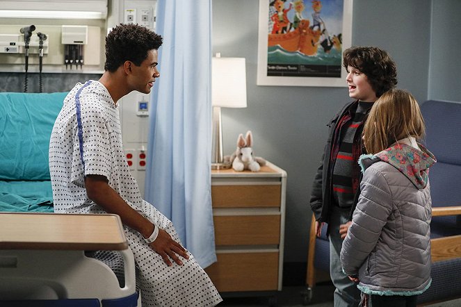 Grey's Anatomy - Season 16 - A Diagnosis - Photos - Noah Alexander Gerry