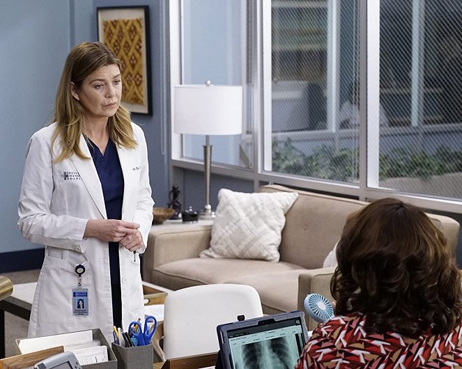 Grey's Anatomy - Season 16 - A Diagnosis - Photos - Ellen Pompeo