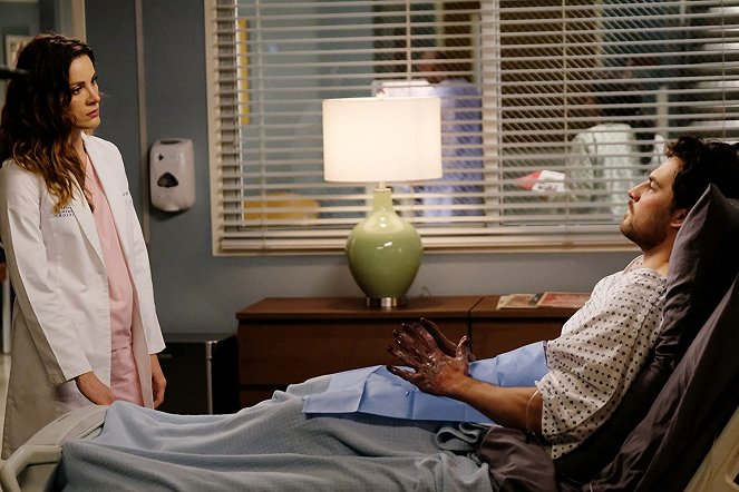 Grey's Anatomy - Die jungen Ärzte - Season 16 - Der tollste Job der Erde - Filmfotos - Stefania Spampinato, Giacomo Gianniotti