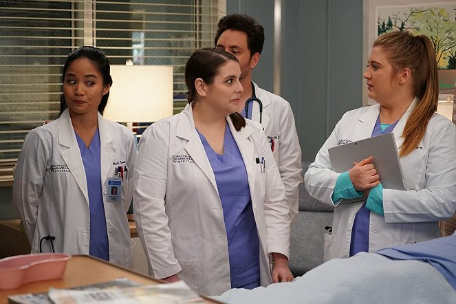 Grey's Anatomy - Die jungen Ärzte - Season 16 - Der tollste Job der Erde - Filmfotos - Beanie Feldstein, Jaicy Elliot