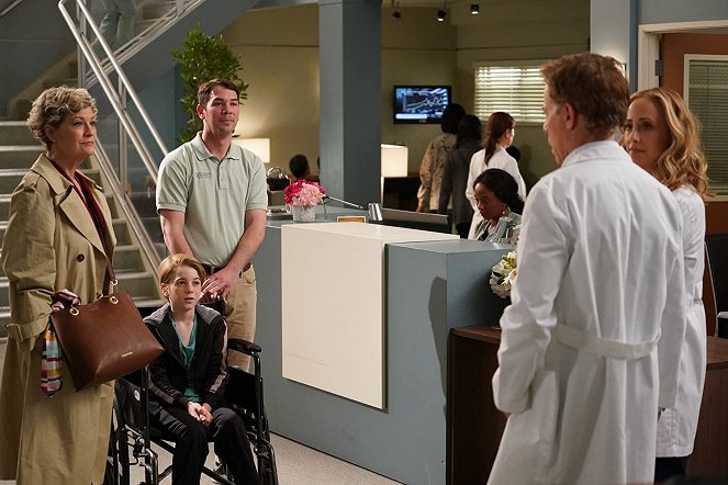 Grey's Anatomy - Sing It Again - Photos - Dana Wheeler-Nicholson, Kim Raver