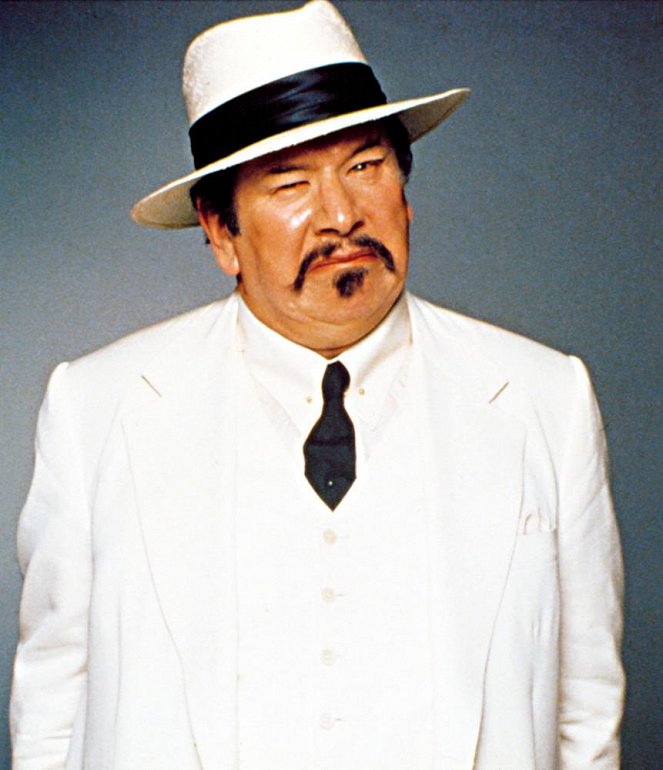 Charlie Chan and the Curse of the Dragon Queen - Promo - Peter Ustinov
