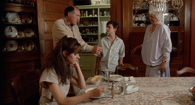 A Mansão do Medo - Do filme - Kim Valentine, Len Lesser, Eric Foster, Ida Lee