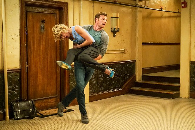 Baby Daddy - The Tuck Stops Here - Photos - Chelsea Kane, Derek Theler