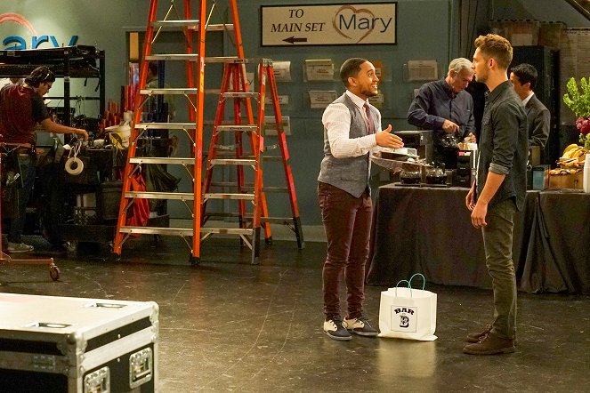 Baby Daddy - The Tuck Stops Here - Photos - Tahj Mowry, Jean-Luc Bilodeau