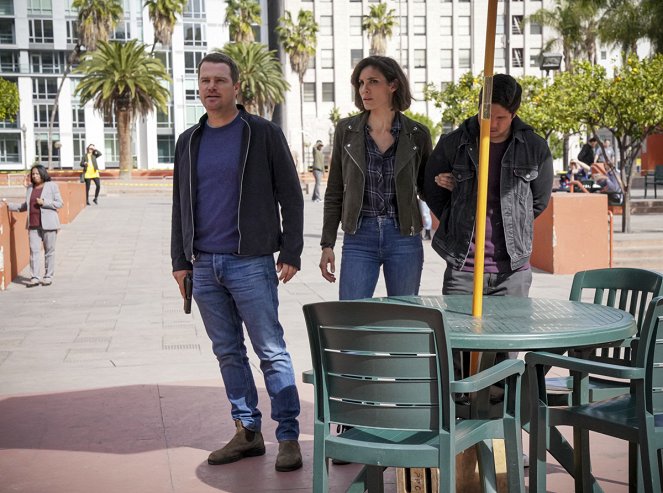 NCIS: Los Angeles - Missing Time - Van film - Chris O'Donnell, Daniela Ruah