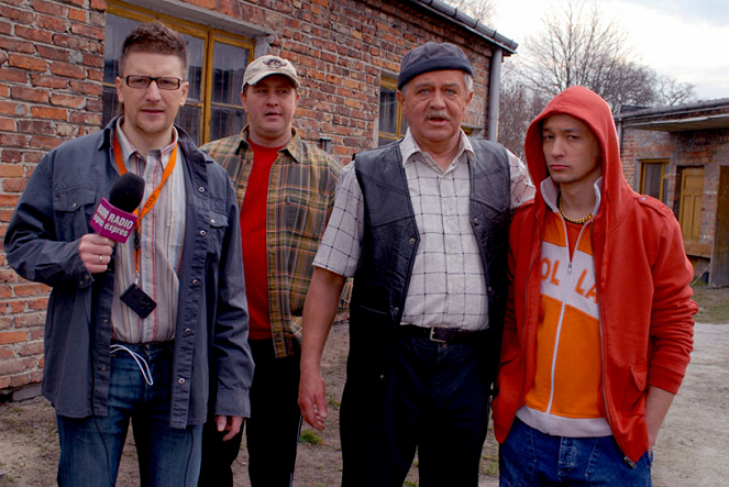 Odwróceni - Episode 4 - De la película - Maciej Kowalewski, Artur Janusiak, Marian Dziedziel, Wojciech Brzeziński