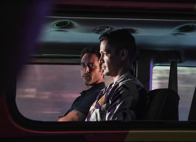 Hawaii Five-0 - Anruf mit Folgen - Filmfotos - Alex O'Loughlin, Jay Hernandez