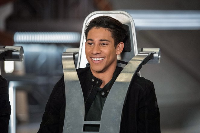 Legends of Tomorrow - No Country for Old Dads - Van film - Keiynan Lonsdale