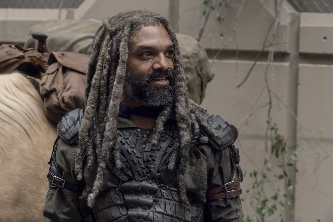 The Walking Dead - Season 10 - Look at the Flowers - Van film - Khary Payton