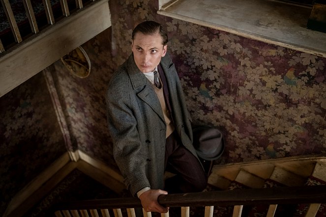 Agatha Christie: Die Morde des Herrn ABC - Episode 1 - Filmfotos - Eamon Farren