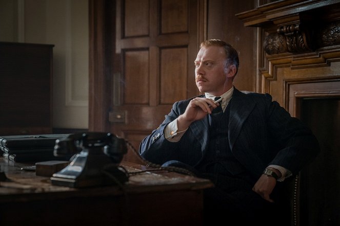 Agatha Christie: ABC-gyilkosságok - Episode 1 - Filmfotók - Rupert Grint