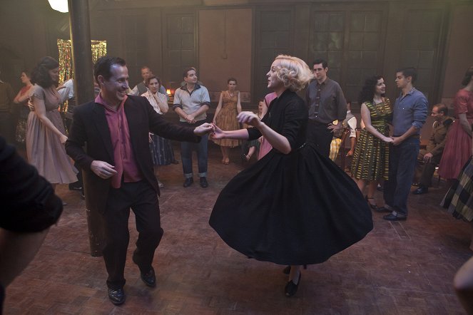 Call the Midwife - Episode 4 - Photos - Helen George