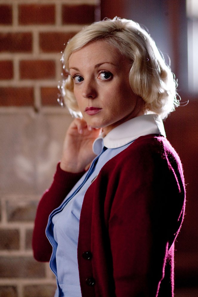 Call the Midwife - Christmas Special - Photos - Helen George