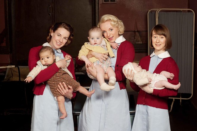Call the Midwife - Ruf des Lebens - Season 1 - Ein Weihnachtsmärchen - Werbefoto - Jessica Raine, Helen George, Bryony Hannah