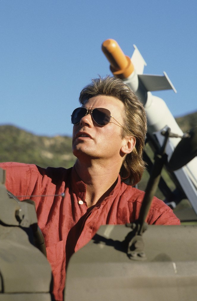 MacGyver - Ugly Duckling - Photos