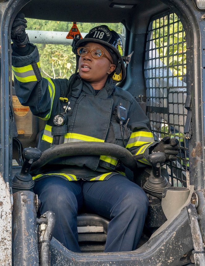 9-1-1 - Seize the Day - Photos - Aisha Hinds