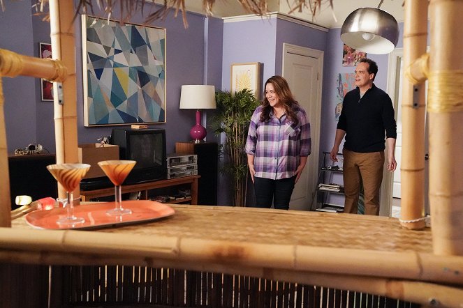 American Housewife - Season 4 - In My Room - Kuvat elokuvasta - Katy Mixon, Diedrich Bader