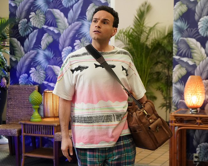 The Goldbergs - Island Time - Photos - Troy Gentile