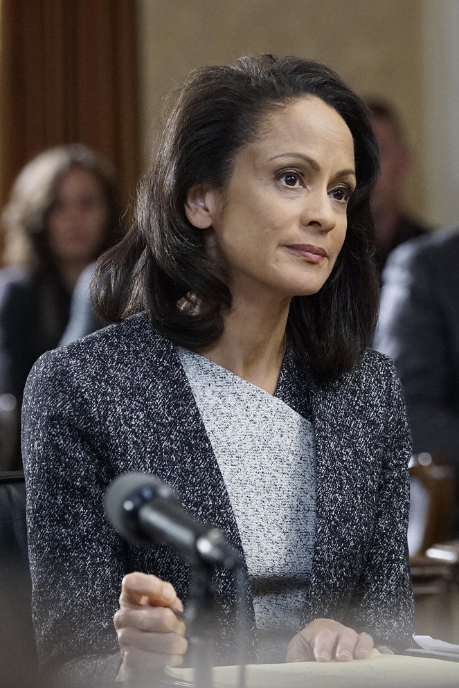 How to Get Away with Murder - We're Not Getting Away with It - Van film - Anne-Marie Johnson