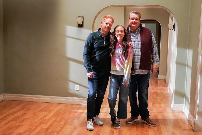 Egy rém modern család - Ha hasad a pad - Forgatási fotók - Jesse Tyler Ferguson, Aubrey Anderson-Emmons, Eric Stonestreet