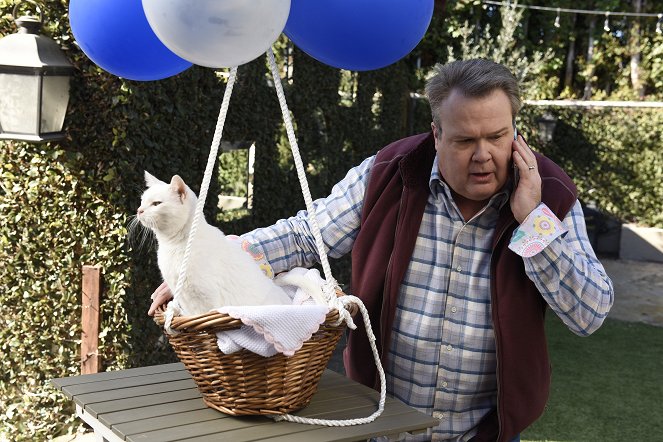 Modern Family - I'm Going to Miss This - Photos - Eric Stonestreet