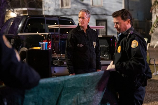 Agenci NCIS: Nowy Orlean - Biased - Z filmu - Scott Bakula