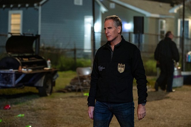 NCIS: New Orleans - Biased - Photos - Scott Bakula