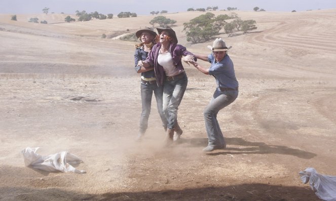 McLeod's Daughters - Into the Valley of the Shadow - Do filme