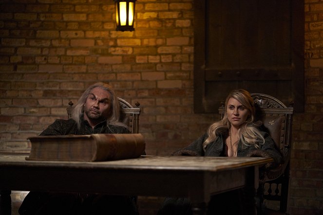 What We Do in the Shadows - The Trial - Photos - Dave Bautista, Alexandra Henrikson
