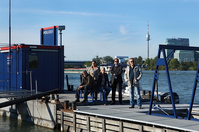 SOKO Donau - Season 6 - Entgleist - Van film - Stefan Jürgens, Maria Happel, Lilian Klebow, Dietrich Siegl, Gregor Seberg