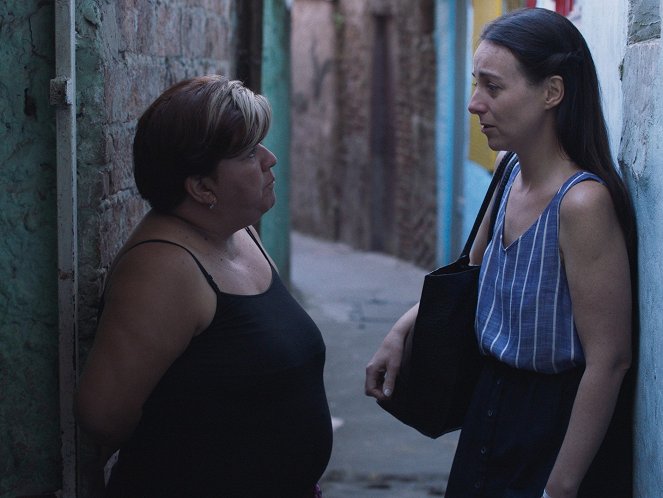 Un crimen común - Film - Mecha Martinez, Elisa Carricajo