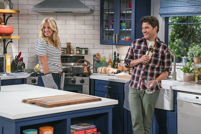 Abby Elliott, Adam Pally