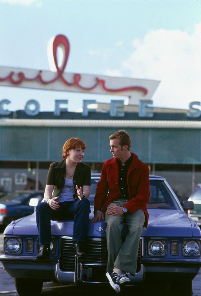 Can't Hardly Wait - Photos - Lauren Ambrose, Ethan Embry