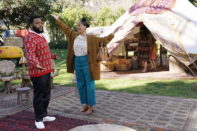 Black-ish - Season 6 - A Game of Chicken - Filmfotos - Anthony Anderson, Tracee Ellis Ross