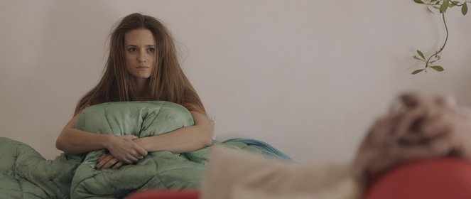 Mellékhatás - Episode 3 - De la película - Dóra Sztarenki