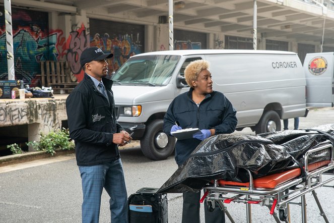 NCIS: New Orleans - A Changed Woman - Film - Charles Michael Davis, CCH Pounder