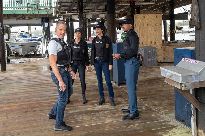Agenci NCIS: Nowy Orlean - Monolith - Z filmu - Scott Bakula, Vanessa Ferlito, Necar Zadegan, Charles Michael Davis