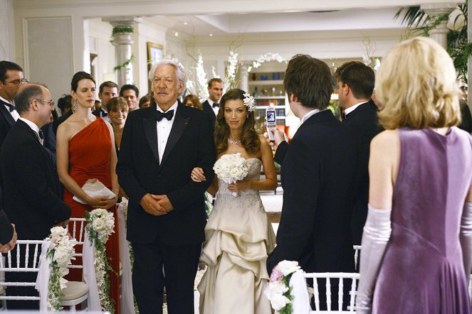 Sexi špinavé prachy - The Wedding - Z filmu - Donald Sutherland, Natalie Zea