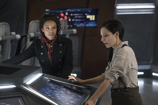 Legends of Tomorrow - The Good, The Bad and The Cuddly - Van film - Maisie Richardson-Sellers, Tala Ashe