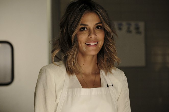 The Baker and the Beauty - Pilot - Photos - Nathalie Kelley