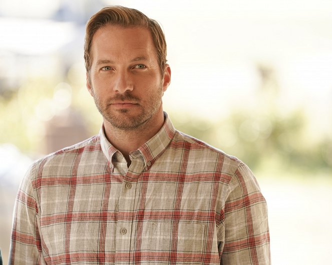 Farma na spadnutí - The Table - Z filmu - Ryan Hansen