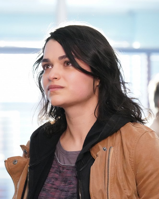 The Rookie - Control - Photos - Eve Harlow