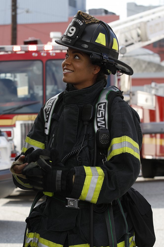 Station 19 - I'll Be Seeing You - Making of - Barrett Doss
