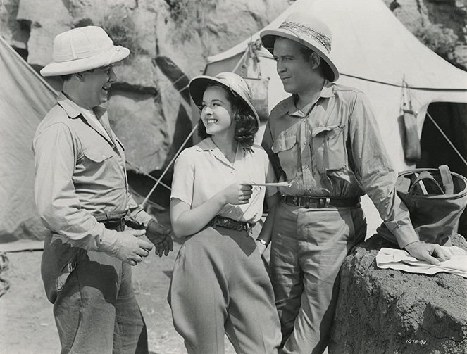 The Mummy's Hand - Filmfotos - Wallace Ford, Peggy Moran, Dick Foran