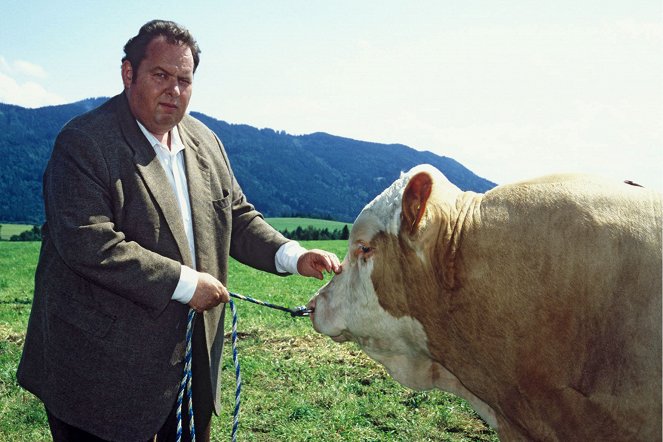 Der Bulle von Tölz - Season 12 - Der Zuchtbulle - Filmfotók - Ottfried Fischer