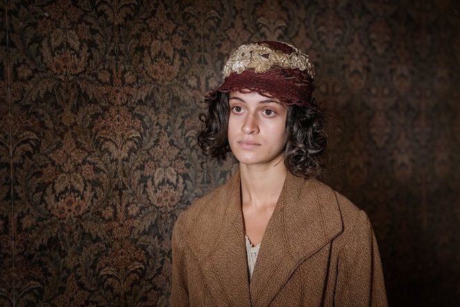 The ABC Murders - Episode 3 - Photos - Anya Chalotra