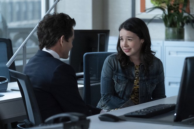 The Good Fight - The Gang Deals with Alternate Reality - Photos - Sarah Steele